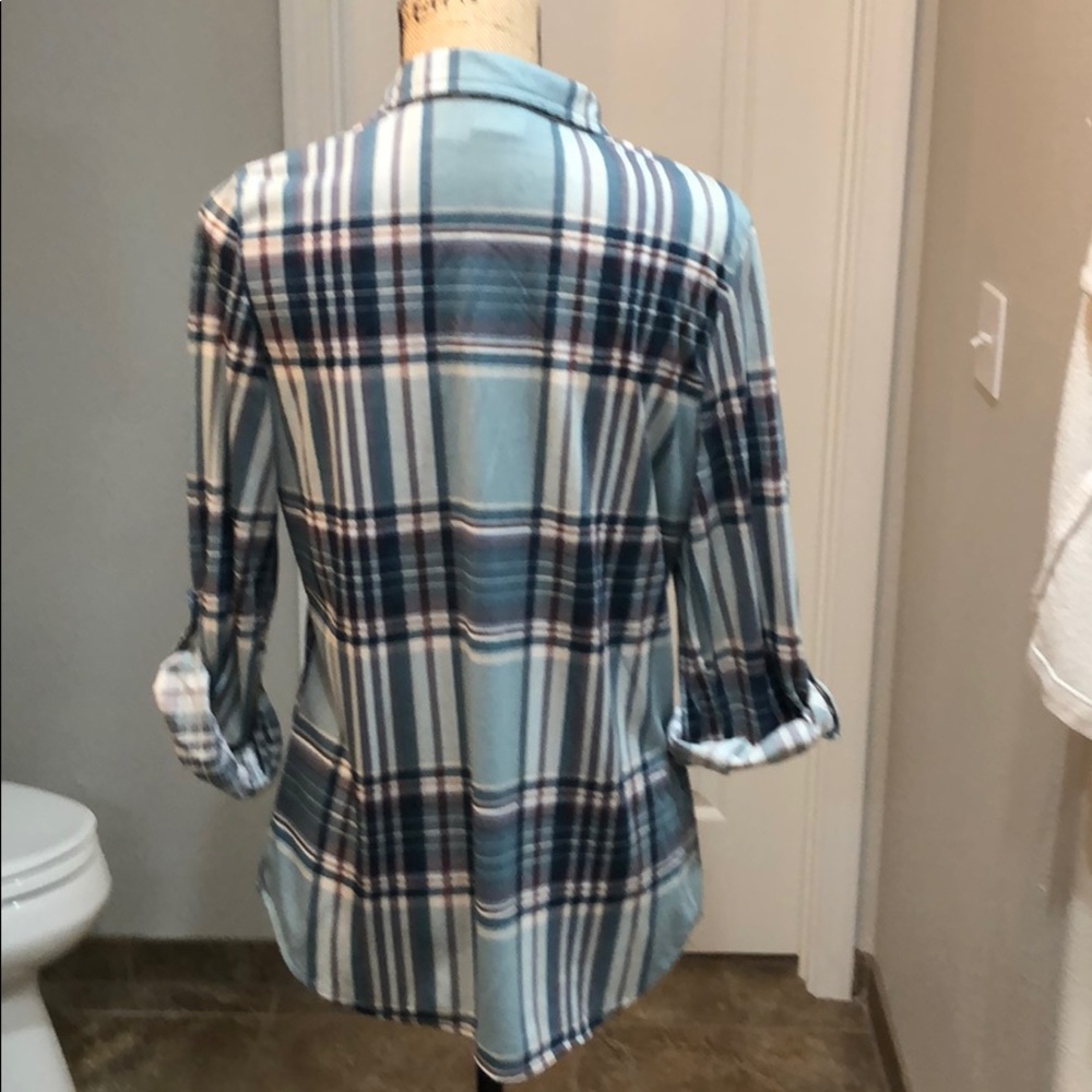 Daytrip button down - Picture 3 of 5